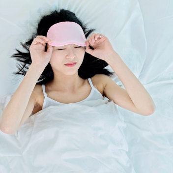 #AskGraydon: How Does Sleep Affect Your Skin?