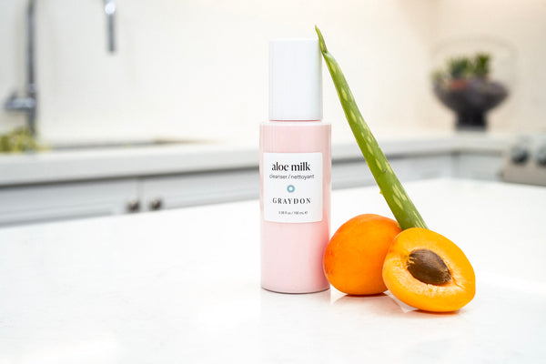 aloe milk cleanser asset